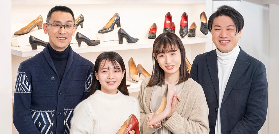 スタッフ集合写真